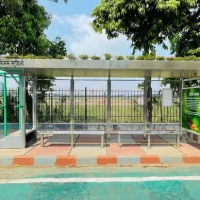 green_bus_stop_1252022